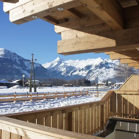Alpenparks & Areitxpress Apartment Zell am See